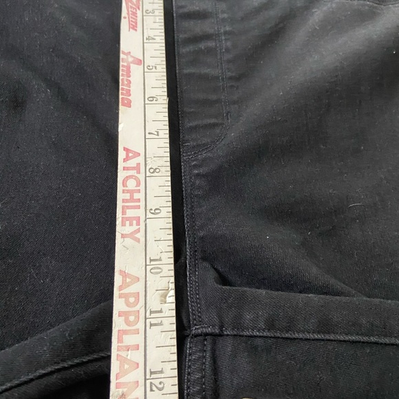 Time and Tru Pull On Black Stretch Jeans Straight Leg Tapered Size Large - Picture 11 of 12